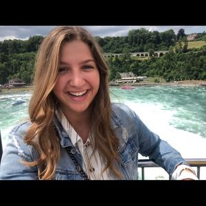 Meet your Posher, Michelle